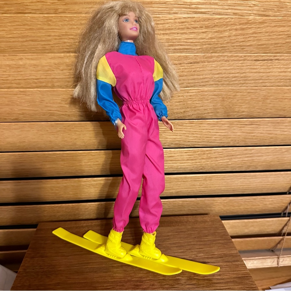 Barbie snowsuit skies 1966